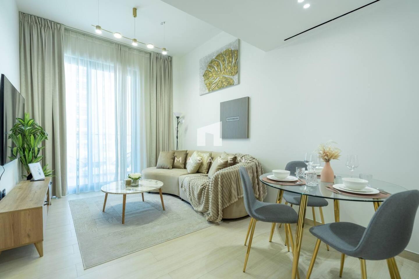 New 1 Bedroom With Balcony In Jvc Apartment *